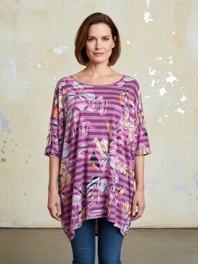 LuLaRoe Oversized Relaxed Bold Floral Tunic with Dolman Sleeves Drapes Beautiful